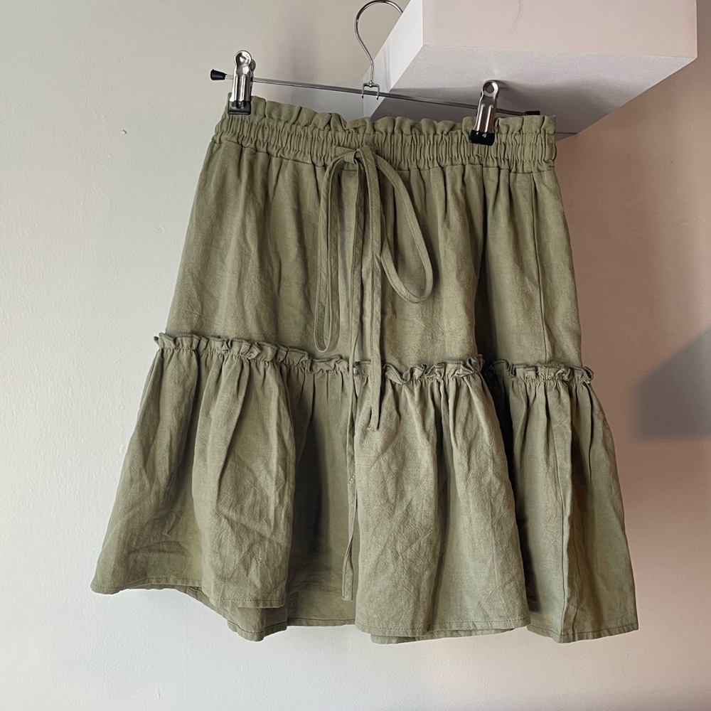 Olive green flowy skirt with elastic waist band